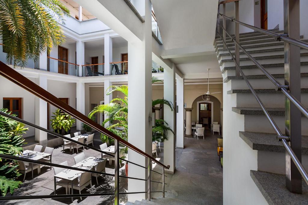 Villa Shanti - Heritage Hotel For Foodies Пондичери Екстериор снимка