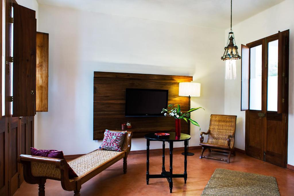 Villa Shanti - Heritage Hotel For Foodies Пондичери Екстериор снимка
